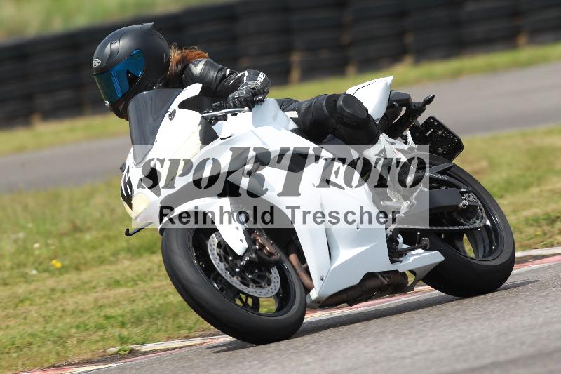 Archiv-2022/13 25.04.2022 Plüss Moto Sport ADR/Freies Fahren/16